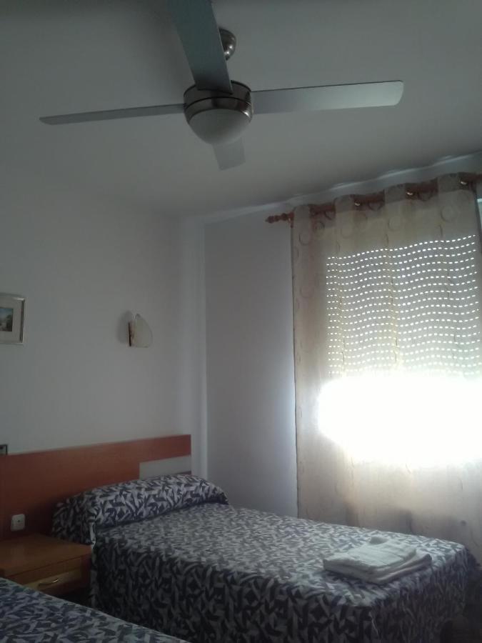 Hostal Restaurante El Cazador Nuévalos Екстериор снимка