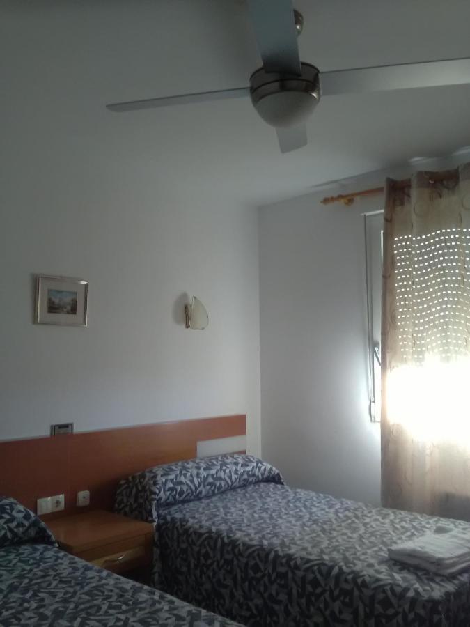 Hostal Restaurante El Cazador Nuévalos Екстериор снимка