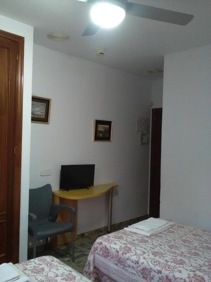 Hostal Restaurante El Cazador Nuévalos Екстериор снимка
